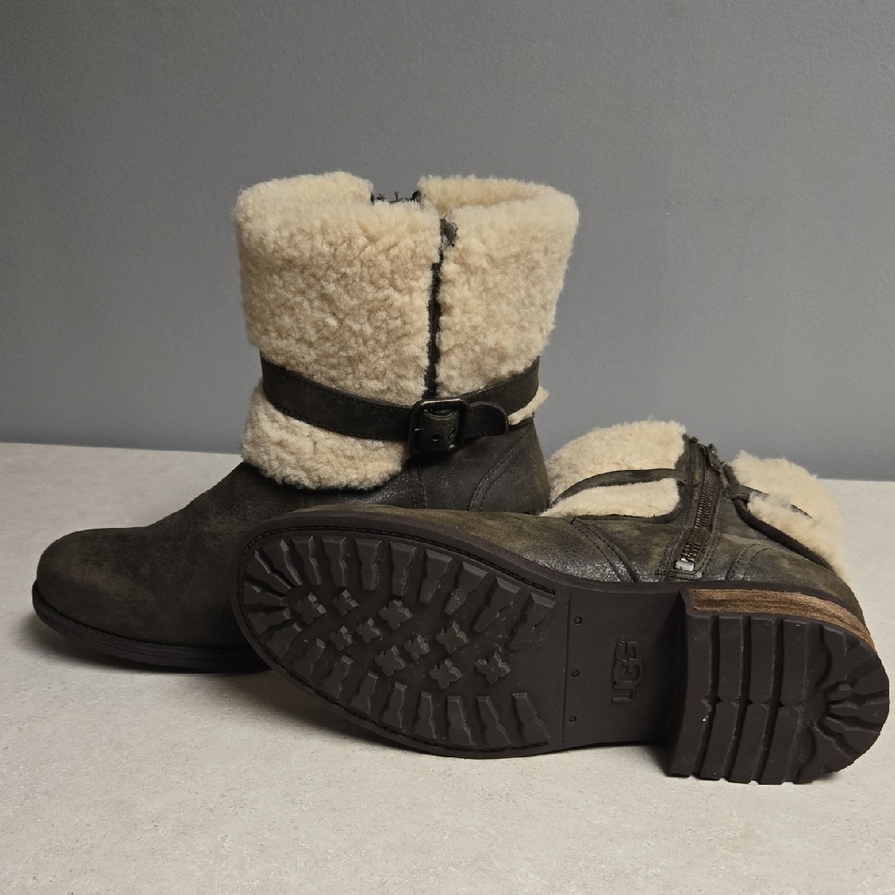 UGG Women's Shearling Lined Boots - Black and Cream
